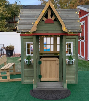 Traditional Vintage Playhouse 6x5 Ft.