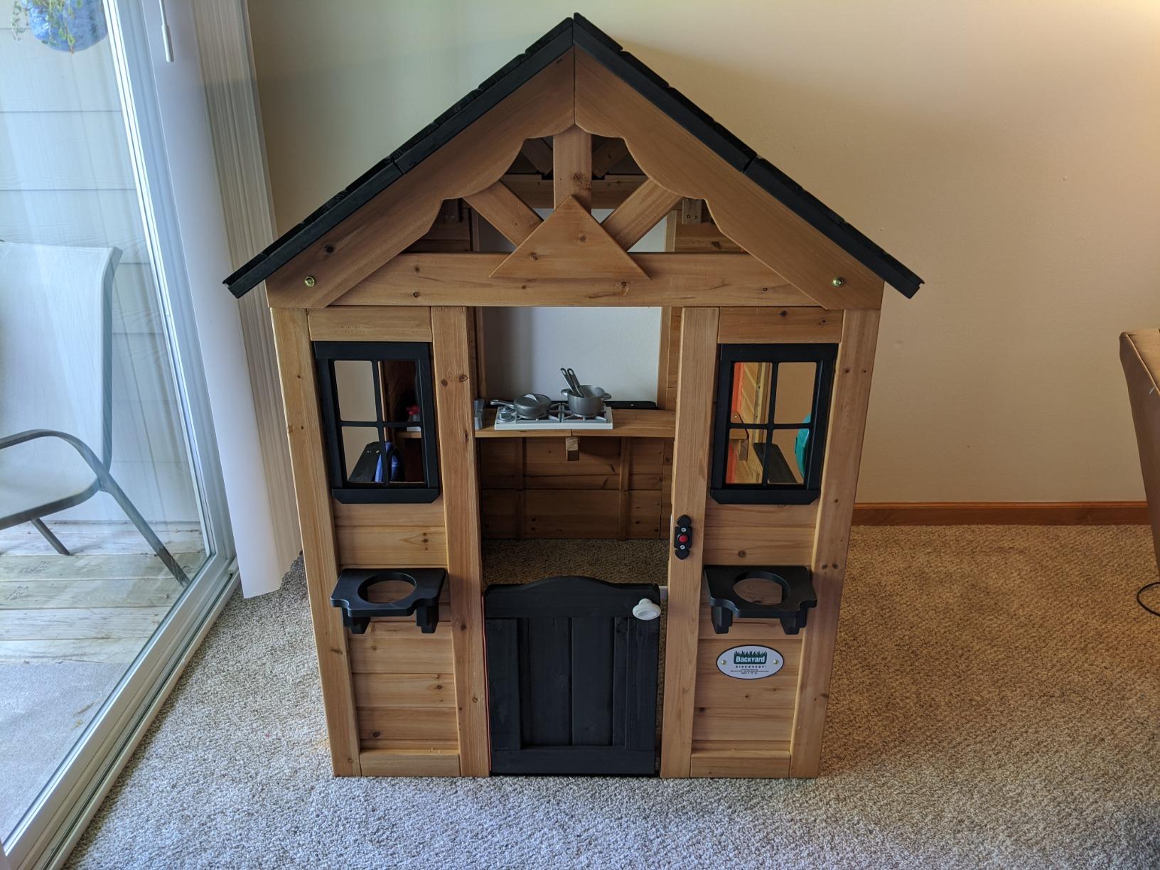 Traditional Playhouse 3x4 Ft.