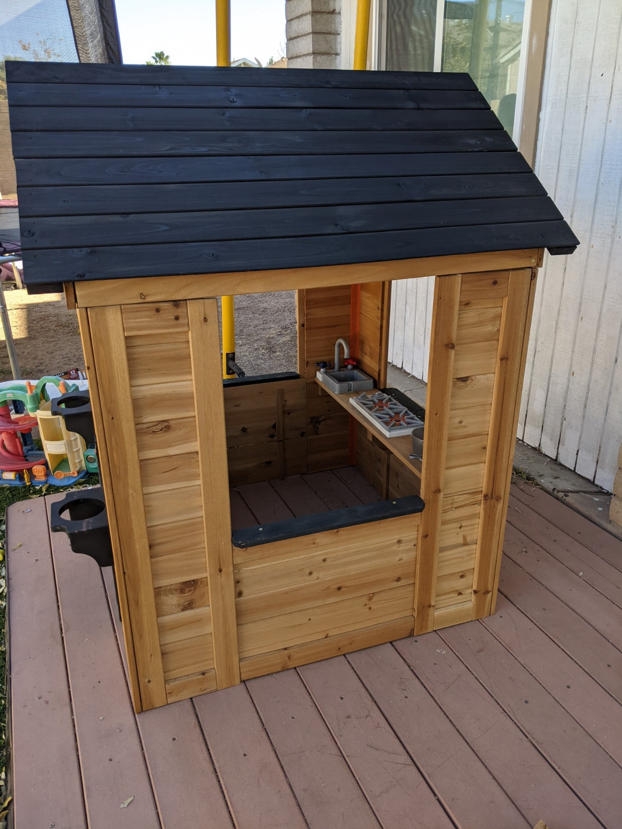 Traditional Playhouse 3x4 Ft.