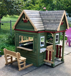 Traditional Vintage Playhouse 6x5 Ft.