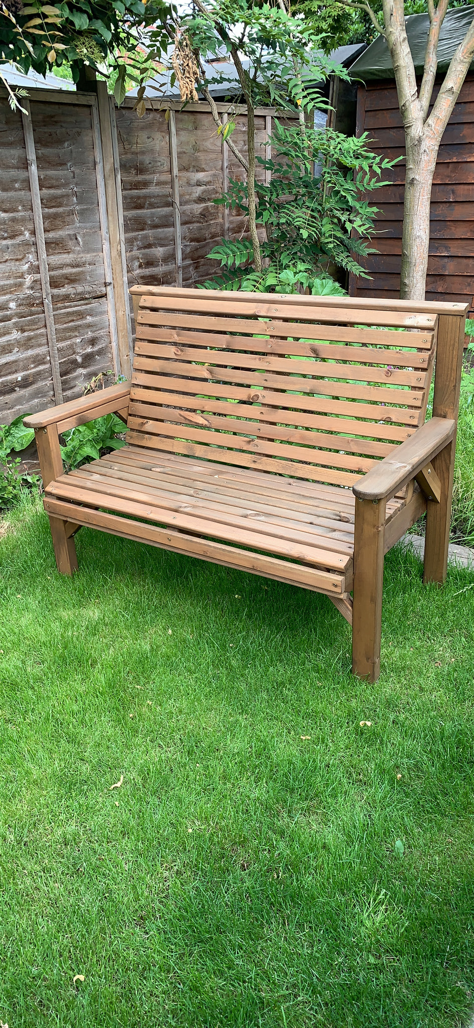 Traditional Two Seater Bench (Free Assembly)