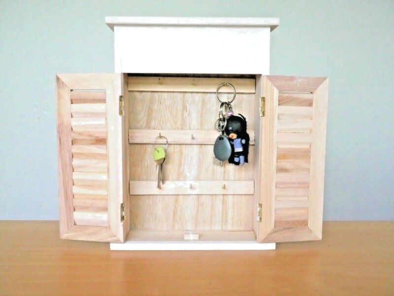 Shabby Chic Wooden Key Storage